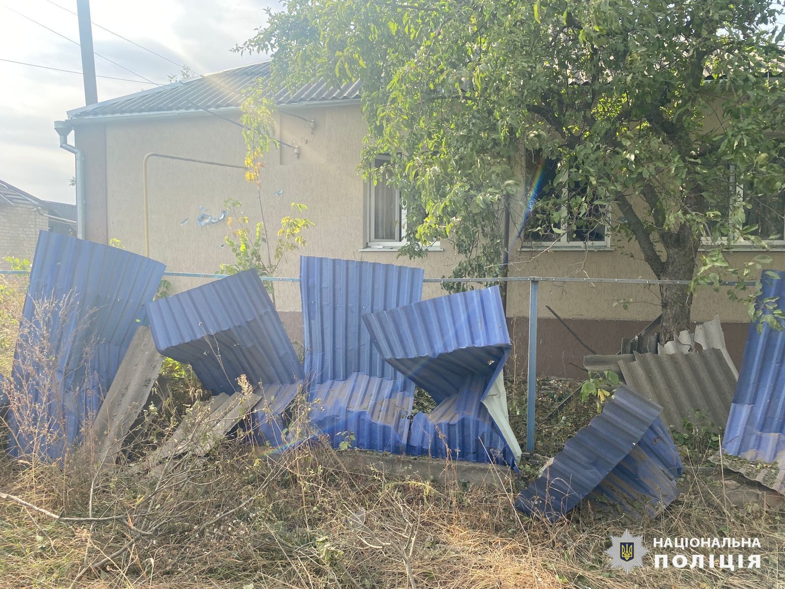 Внаслідок атаки окупантів багато пошкодженого житла Внаслідок атаки окупантів багато пошкодженого житла