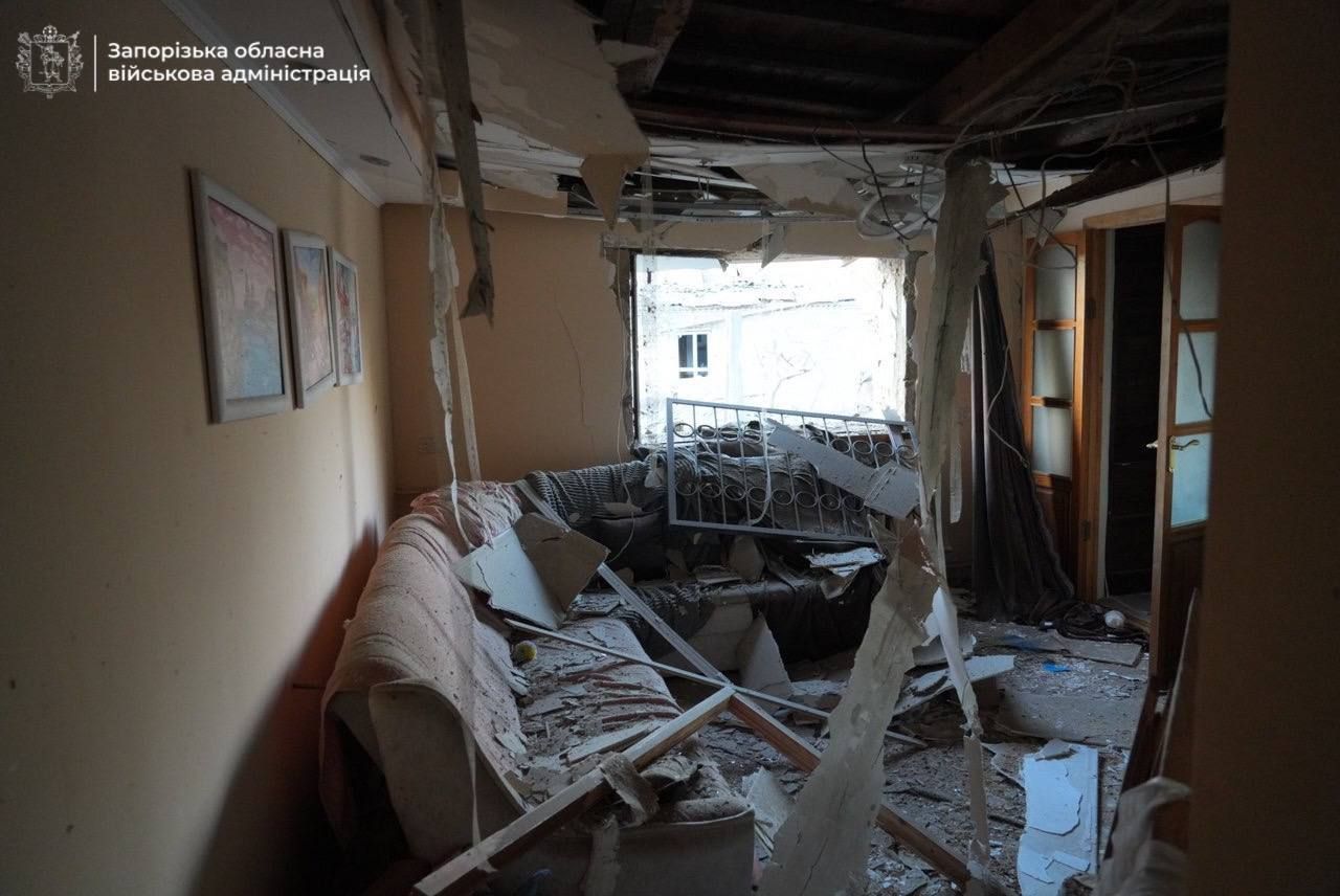 Россияне били по жилым домам в Запорожье 12 октября 2024 года. Фото - Иван Федоров, Запорожская ОВА