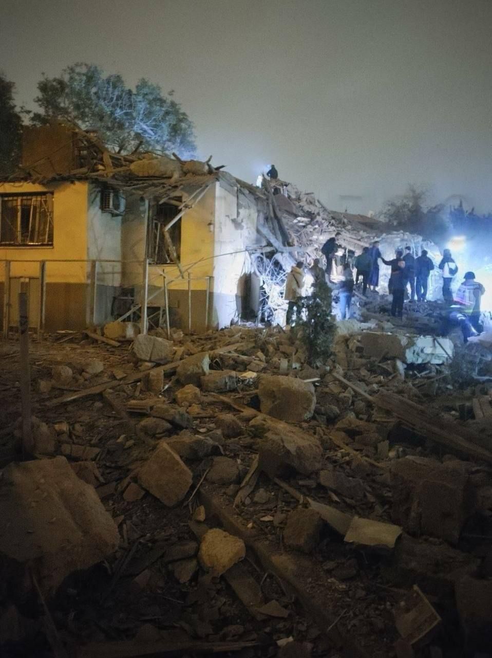 РФ ударила ракетами по Днепру: есть разрушения, жертвы и пострадавшие, в том числе ребенок 1