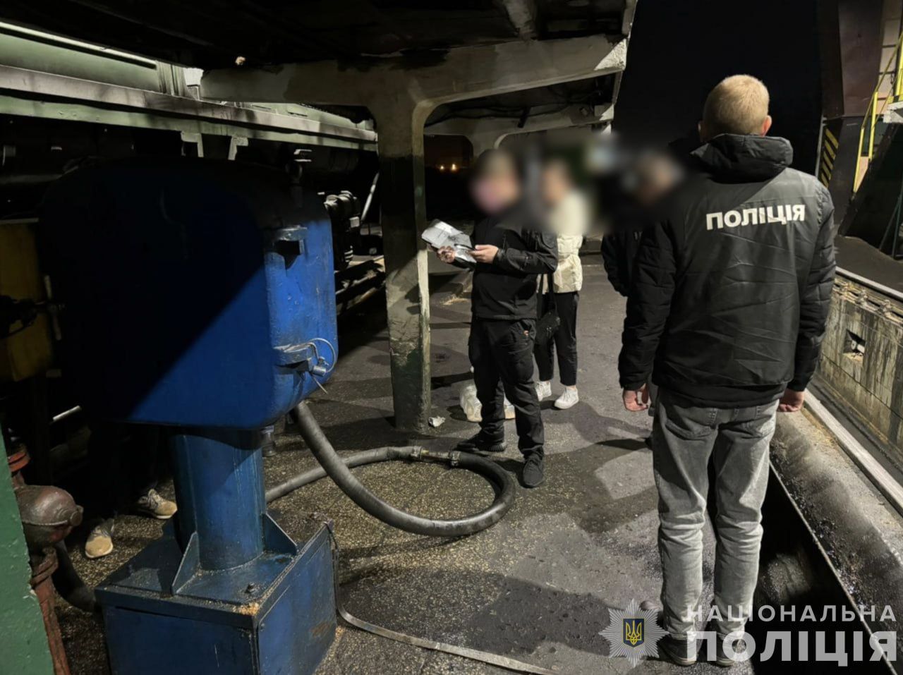 Проведення слідчих дій. Фото: Національна поліція Поліція, затримання