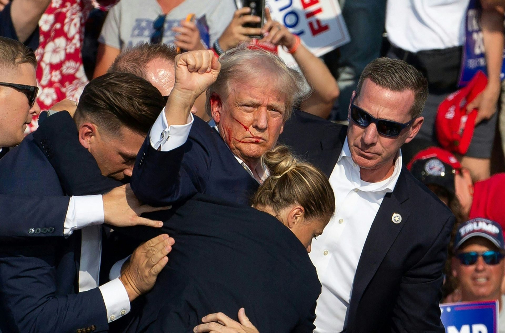 Дональд Трамп після замаху у липні 2024 року. Фото: Getty Images