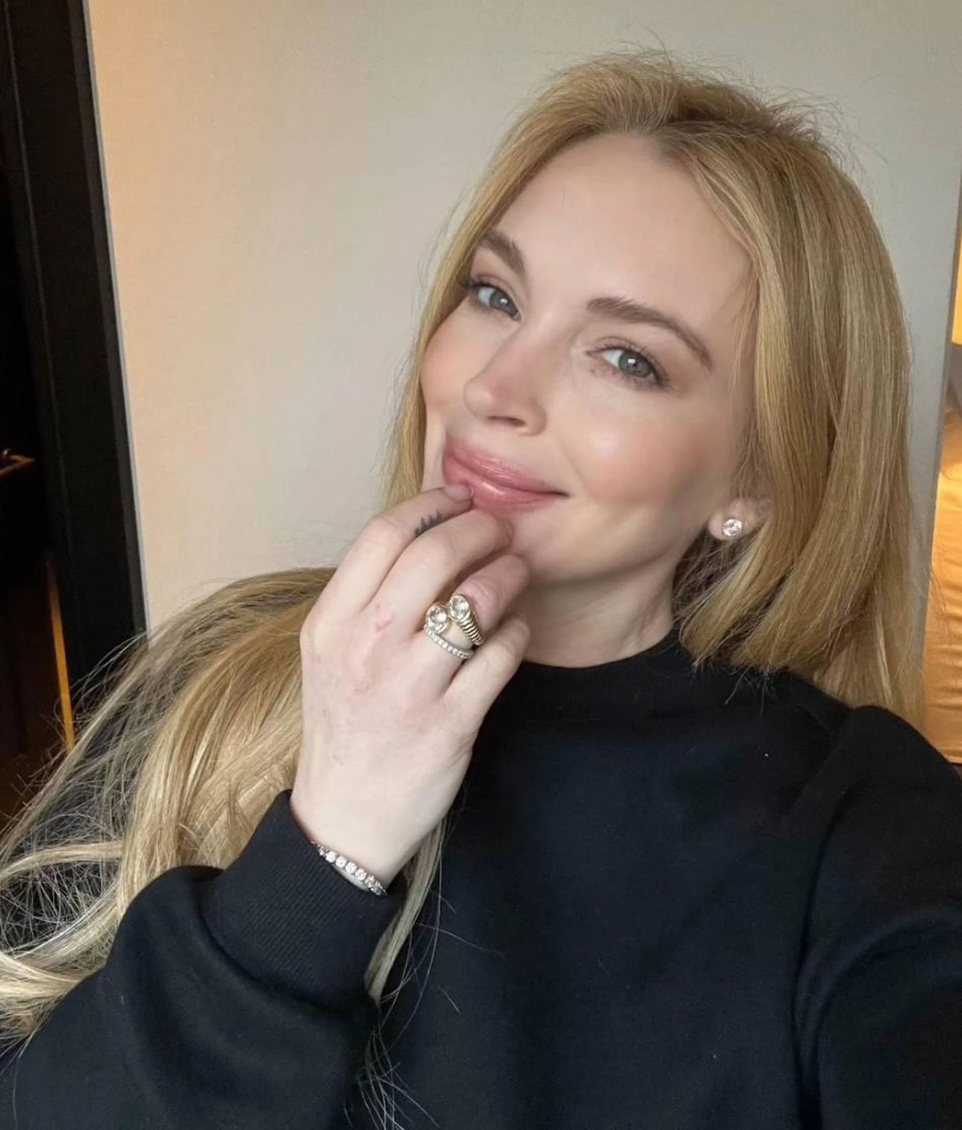 Имеет идеальный вид. Фото: Instagram/lindsaylohan Имеет идеальный вид. Фото: Instagram/lindsaylohan