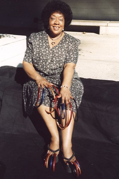 Це була найбільша довжина, коли-небудь зафіксована для її нігтів на ногах Це була найбільша довжина, коли-небудь зафіксована для її нігтів на ногах