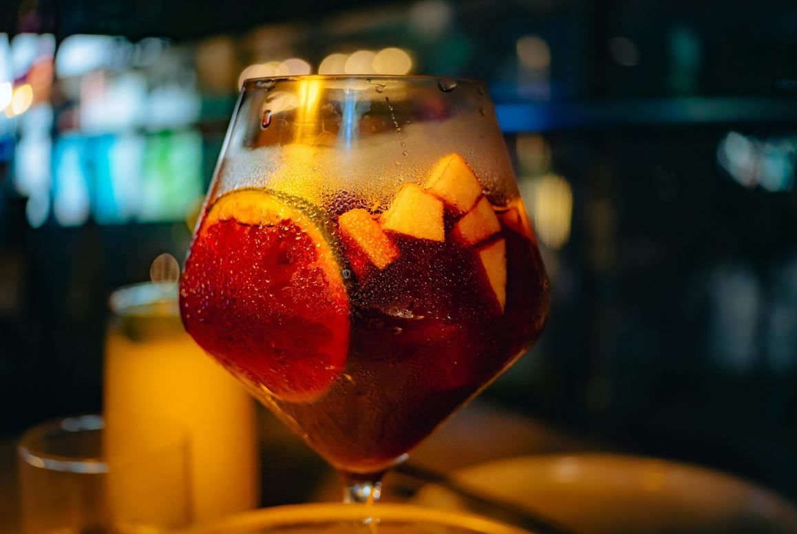 Міжнарожний день Сангрії святкують саме сьогодні, 20 грудня.