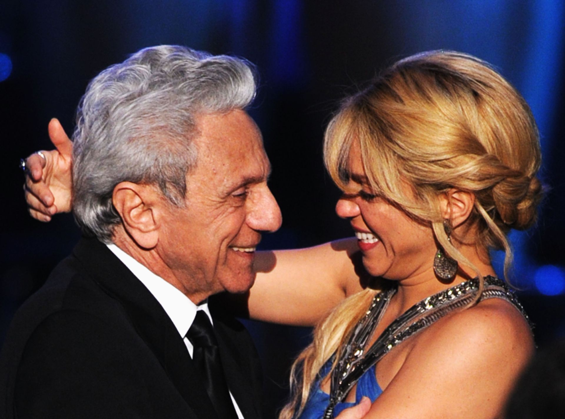 Шакира с отцом Уильямом Мебараком Шадидом. Фото: Getty Images Шакира с отцом Уильямом Мебараком Шадидом. Фото: Getty Images