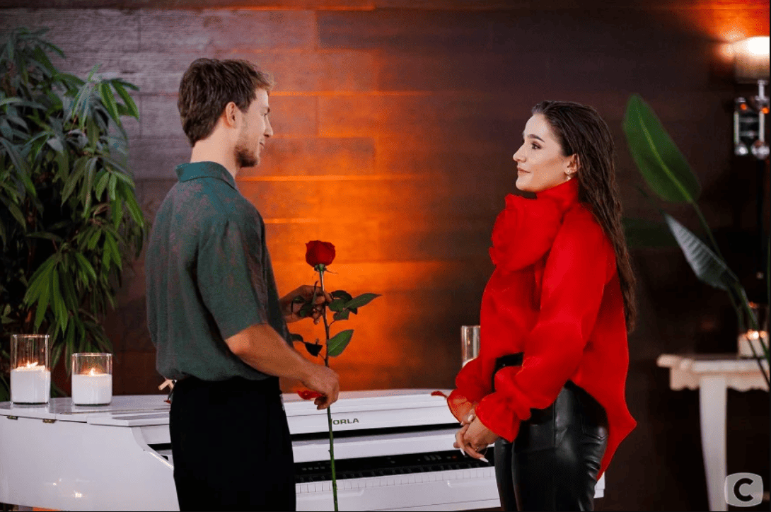 Олександр Терен не дав троянду Юстині Олександр Терен не дав троянду Юстині