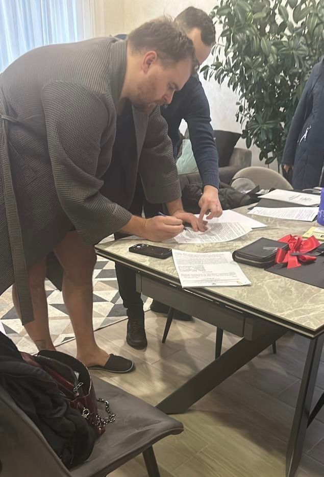 Обшуки у Макса Назарова