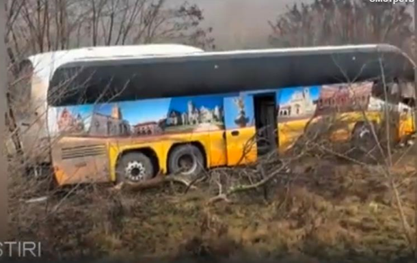 У Молдові потрапив в ДТП автобус Київ-Кишинів У Молдові потрапив в ДТП автобус Київ-Кишинів