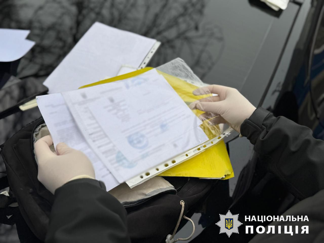 У афериста з ТЦК з собою була частина хабаря і пусті бланки повісток У афериста з ТЦК з собою була частина хабаря і пусті бланки повісток