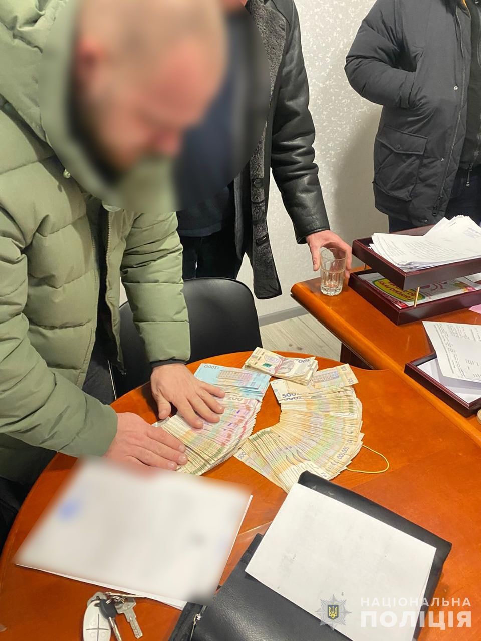 Полиция задержала злоумышленников за вымогательство Полиция задержала злоумышленников за вымогательство