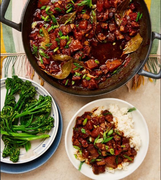 Філіппінська страва: свинина з ананасами 1