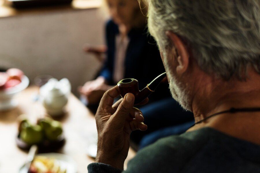 Щороку 20 лютого відзначають Всесвітній день люльки.