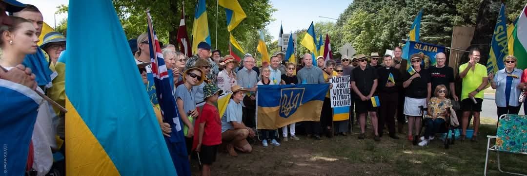 Українці в усьому світі проводять акції до річниці війни 31