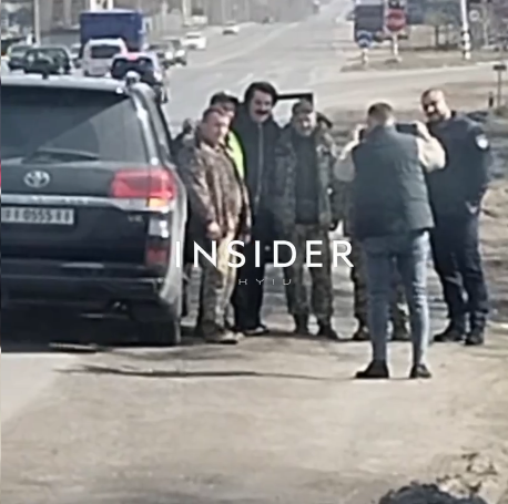 Павло Зібров з працівниками ТЦК та поліції Павло Зібров з працівниками ТЦК та поліції