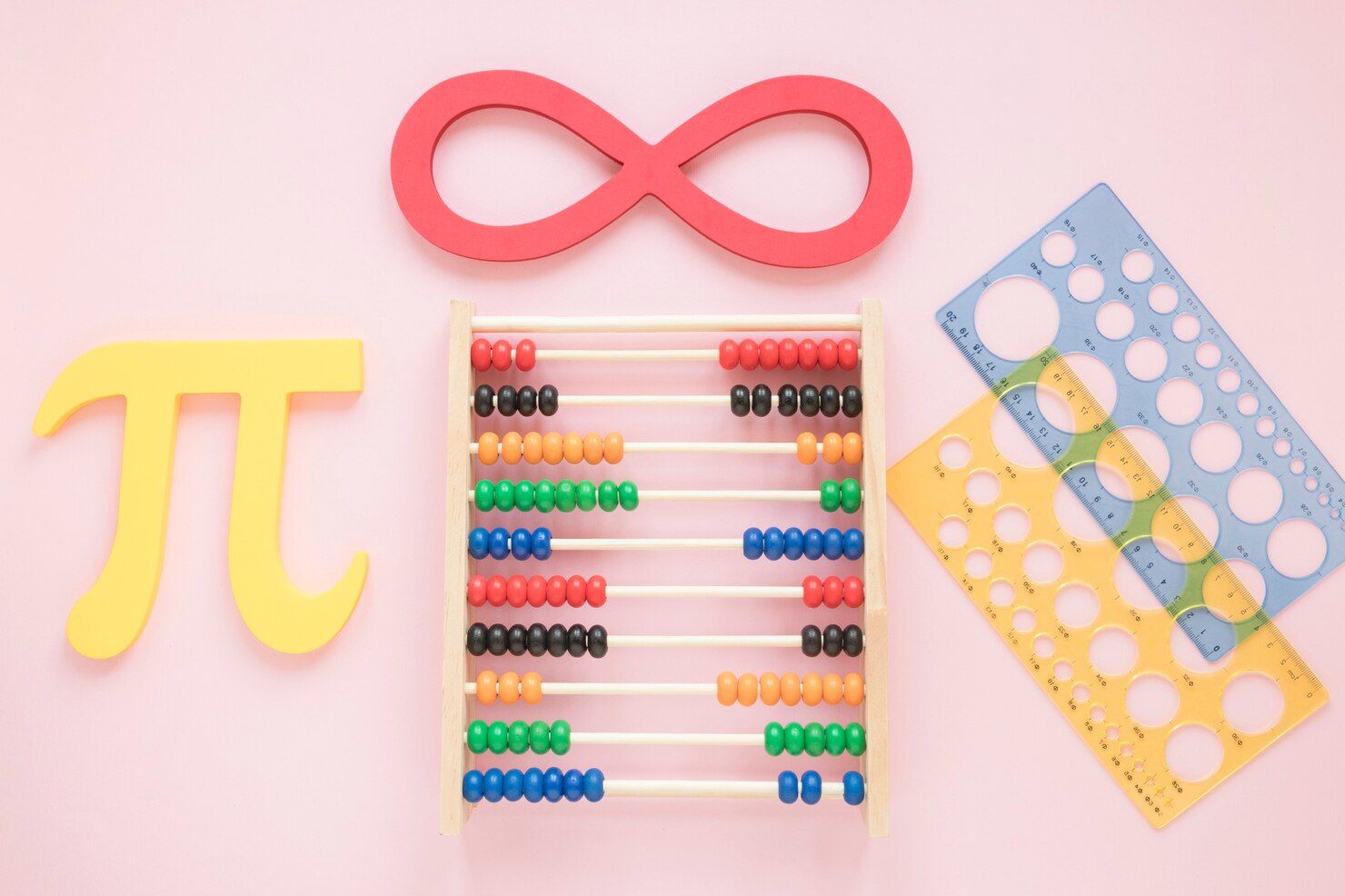 Число "Пі" - математична константа, яка виражає відношення довжини кола до довжині його діаметра. Число "Пі" - математична константа, яка виражає відношення довжини кола до довжині його діаметра.