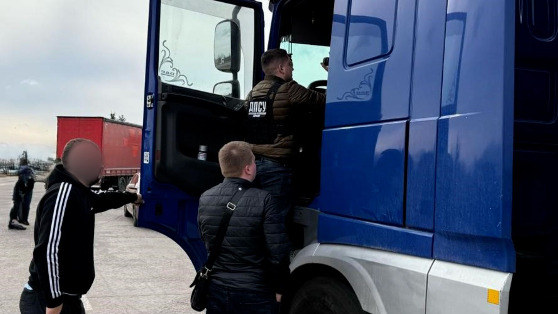У Європу через туалет: прикордонники на Львівщині зламали ухилянту віртуозну схему втечі 1