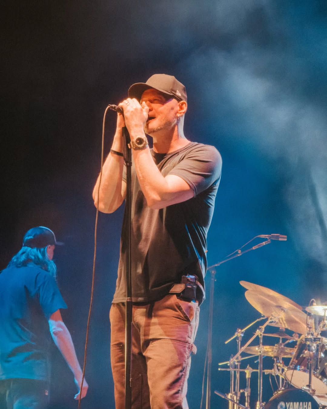 Зараз Андрій Хливнюк за кордоном в благодійному турі за Зараз Андрій Хливнюк за кордоном в благодійному турі за