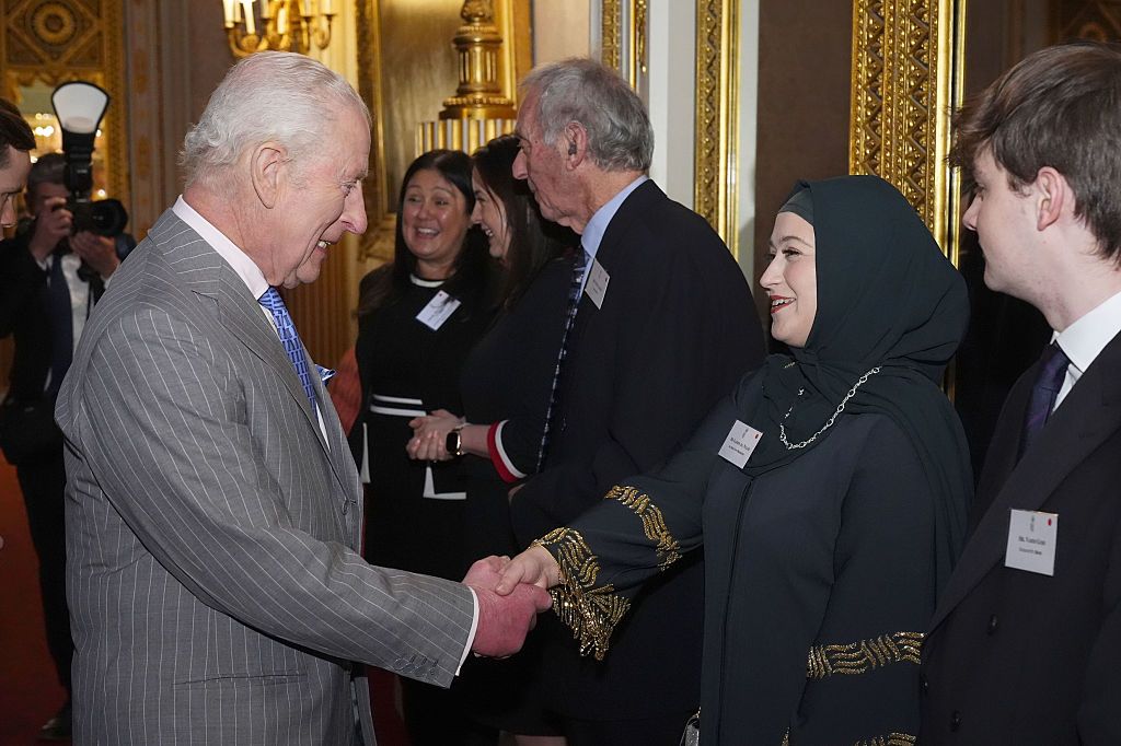 За добу до візиту в лікарню король продовжував виконувати свої обовязки. Фото: Getty Images За добу до візиту в лікарню король продовжував виконувати свої обовязки. Фото: Getty Images