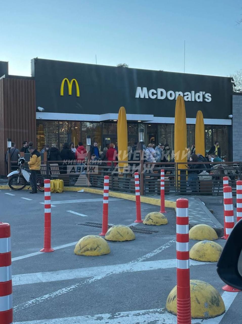 В столице также огромные очереди за Майнкрафт-меню