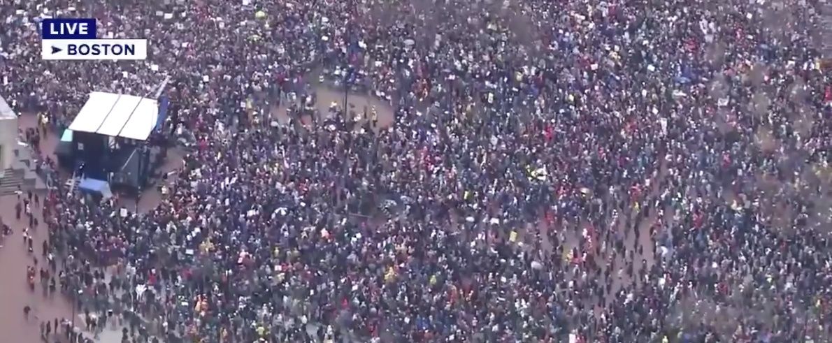 Протесты в Бостоне