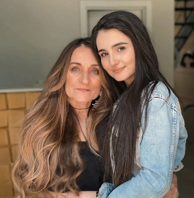 Анна Трінчер (до трансформації) з пані