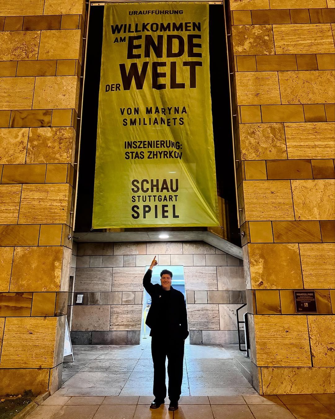 Режисер Стас Жирков живе та працює за кордоном Режисер Стас Жирков живе та працює за кордоном