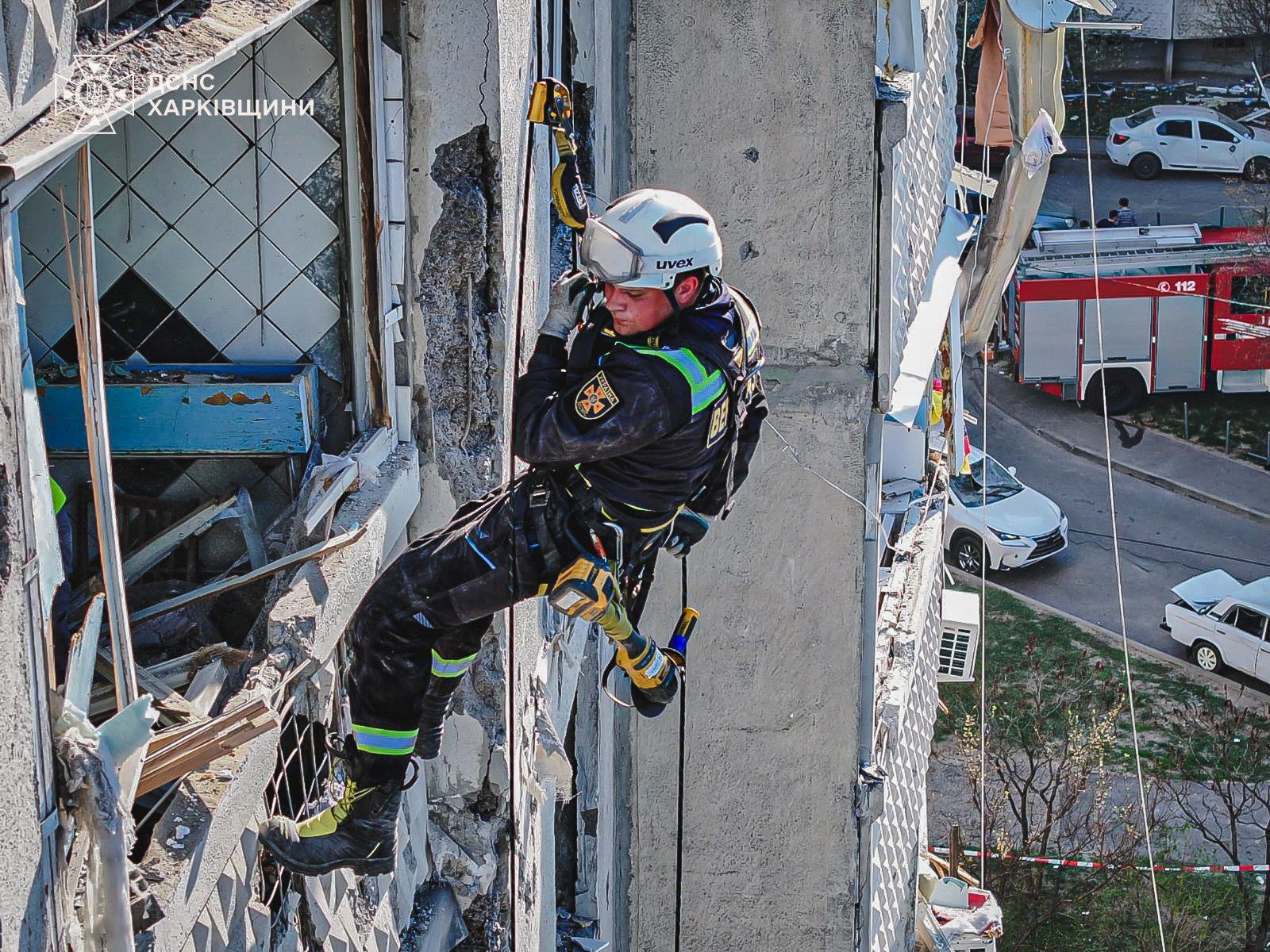 Пострадавших от нападения РФ на Харьков уже больше сотни - Терехов 3