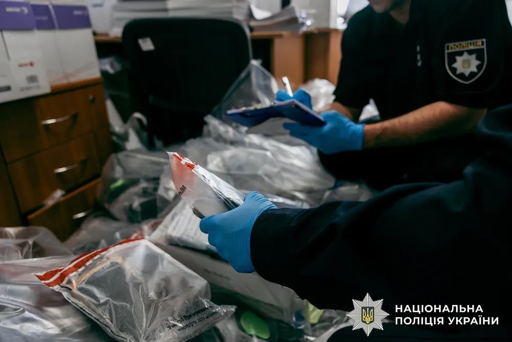 Крали криптовалюту і гроші: Україна і Чехія затримала серйозну групу хакерів 1