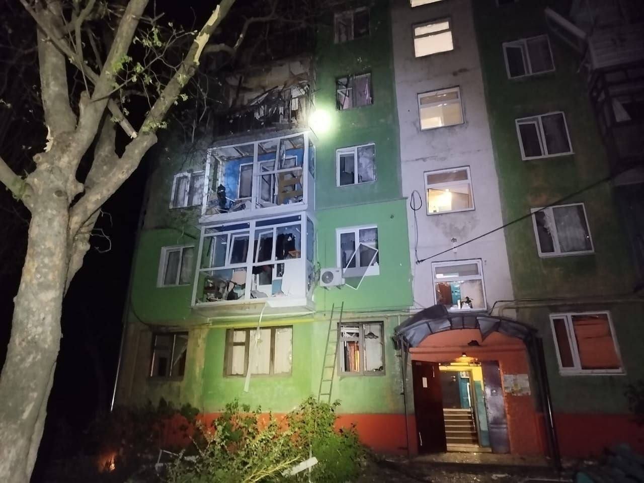 Наслідки атаки дронів на Павлоград 27 квітня. Фото - Сергій Лисак, Дніпропетровська ОВА