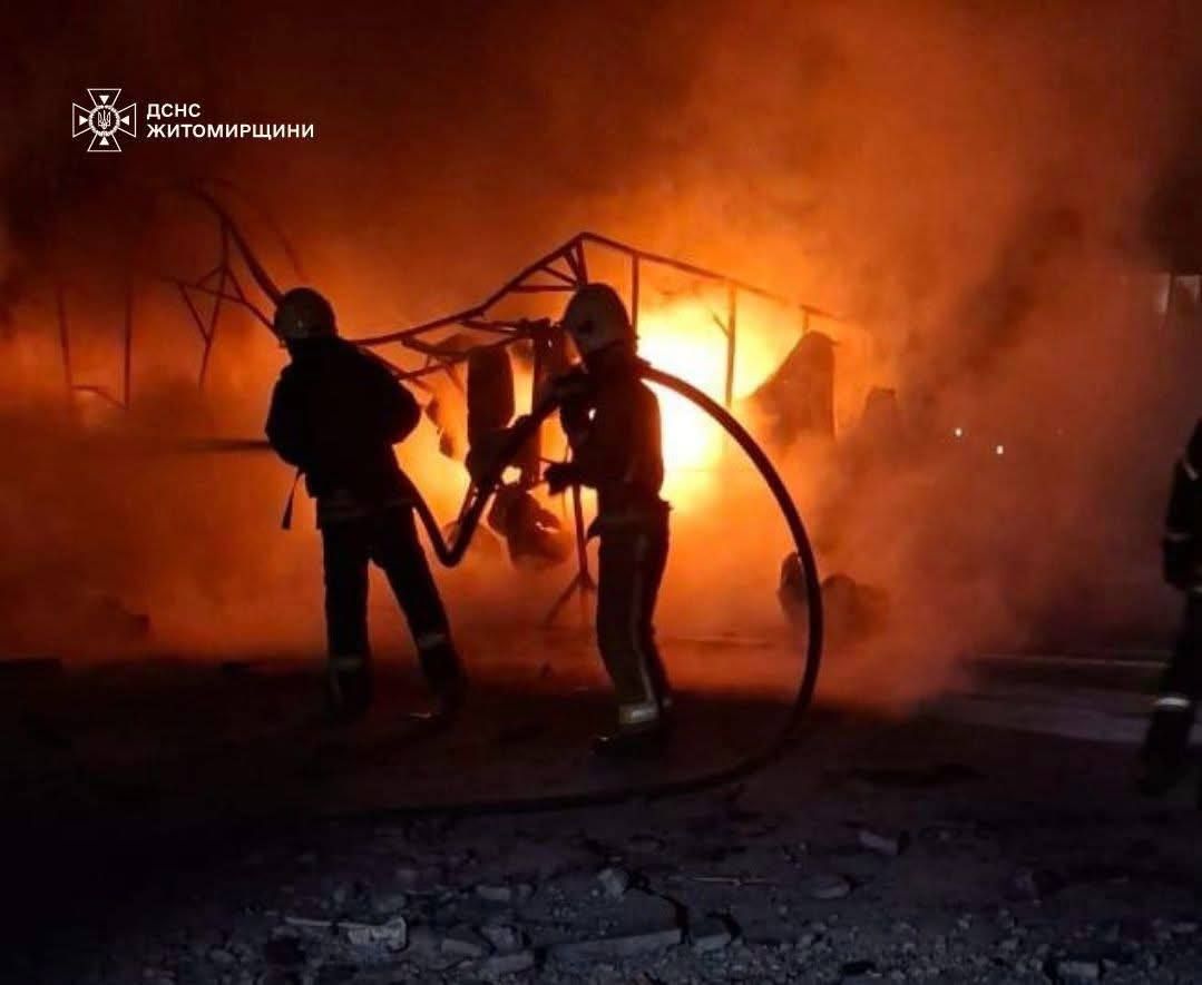 Росія атакувала Житомир: виникли пожежі є постраждалий 1