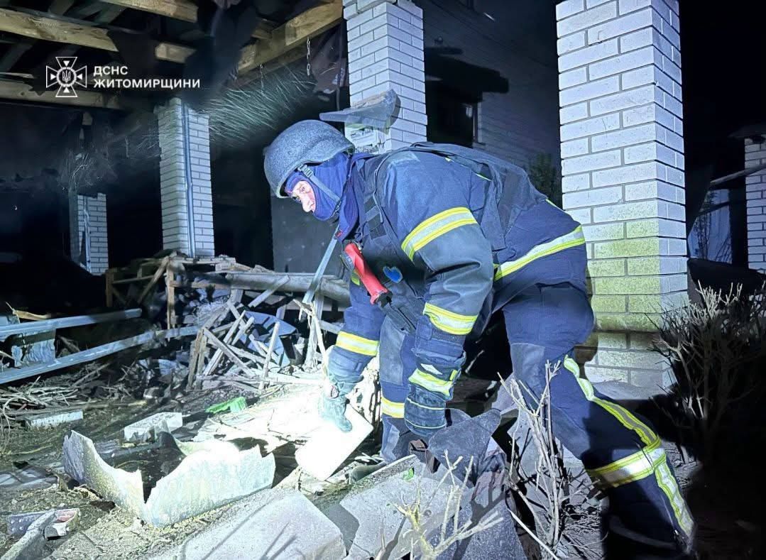 Росія атакувала Житомир: виникли пожежі є постраждалий 2