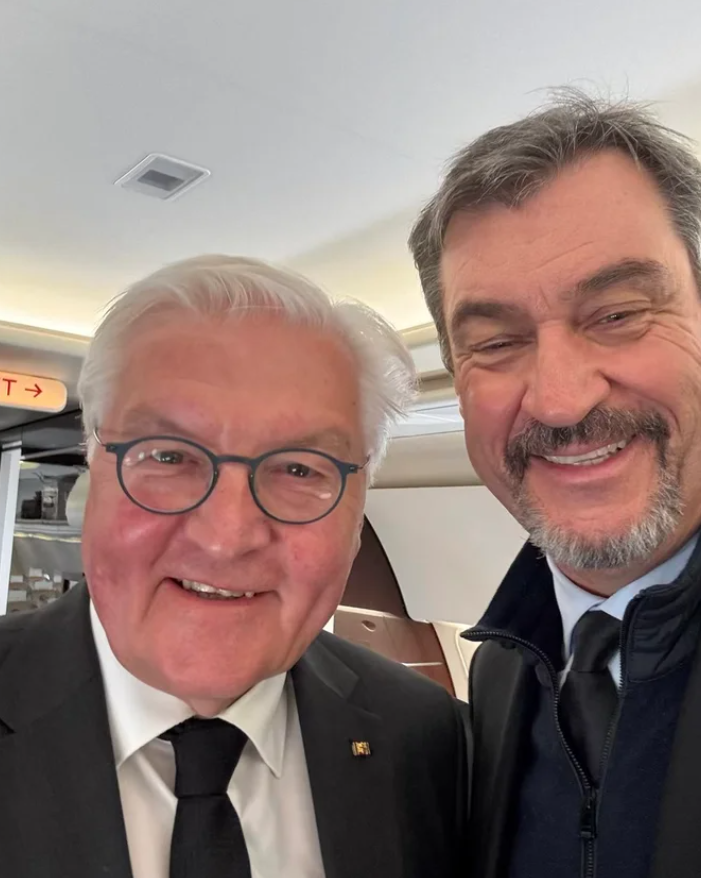 Содер перед похоронами Папы (x.com/Markus Söder)