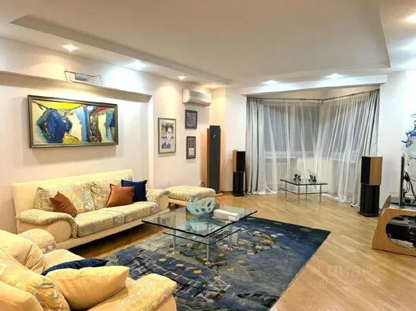 Співачці нібито вдалось продати нерухомість в Москві