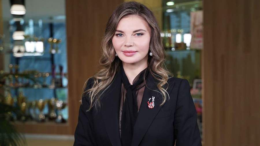 Путіністка Аліна Кабаєва Путіністка Аліна Кабаєва