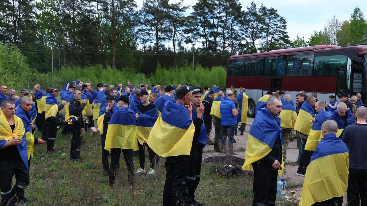Наши дома: Зеленский сообщил о возвращении 205 украинских пленных 1