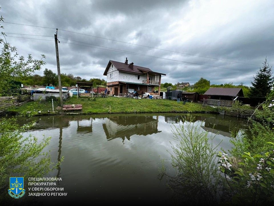 Будинок, який будував затриманий