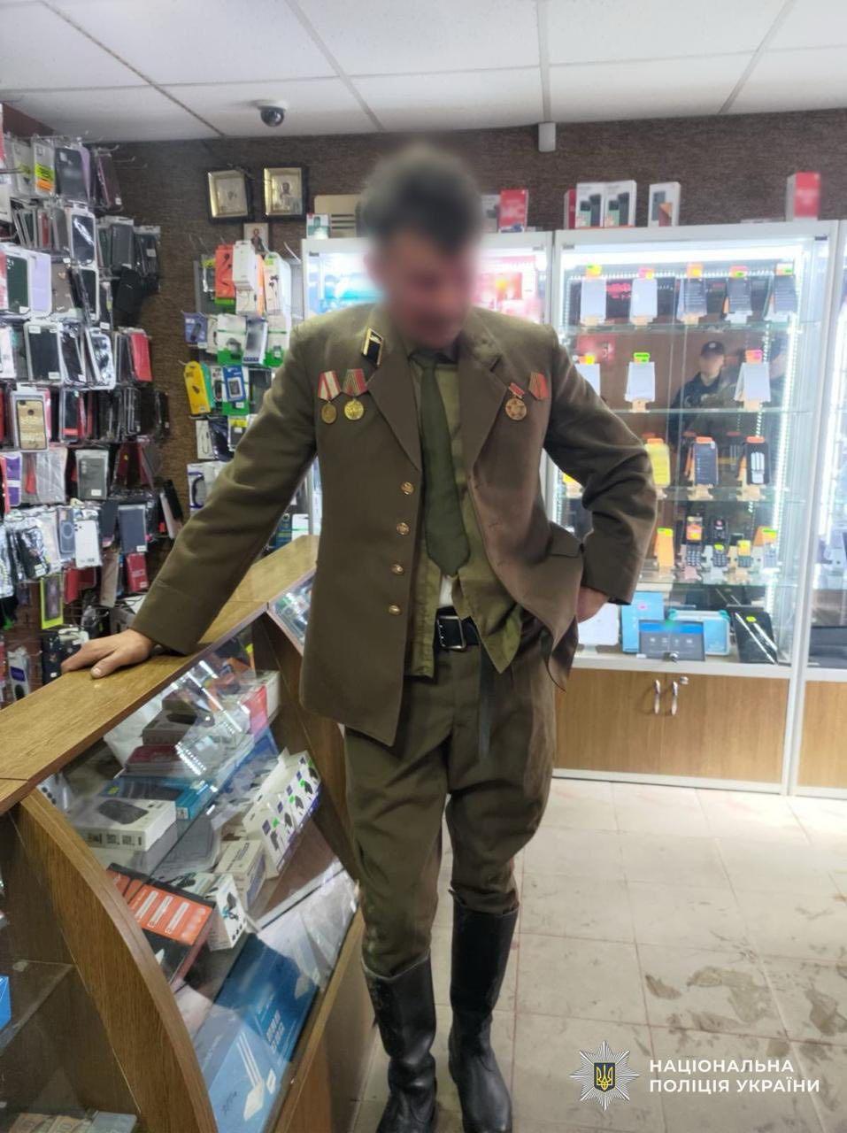 Священник УПЦ МП пошив собі 