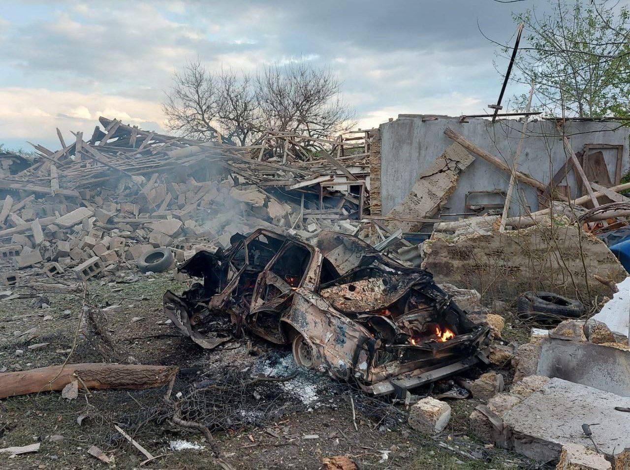 Росіяни вдарили по Дніпропетровщині КАБами: постраждали люди 2