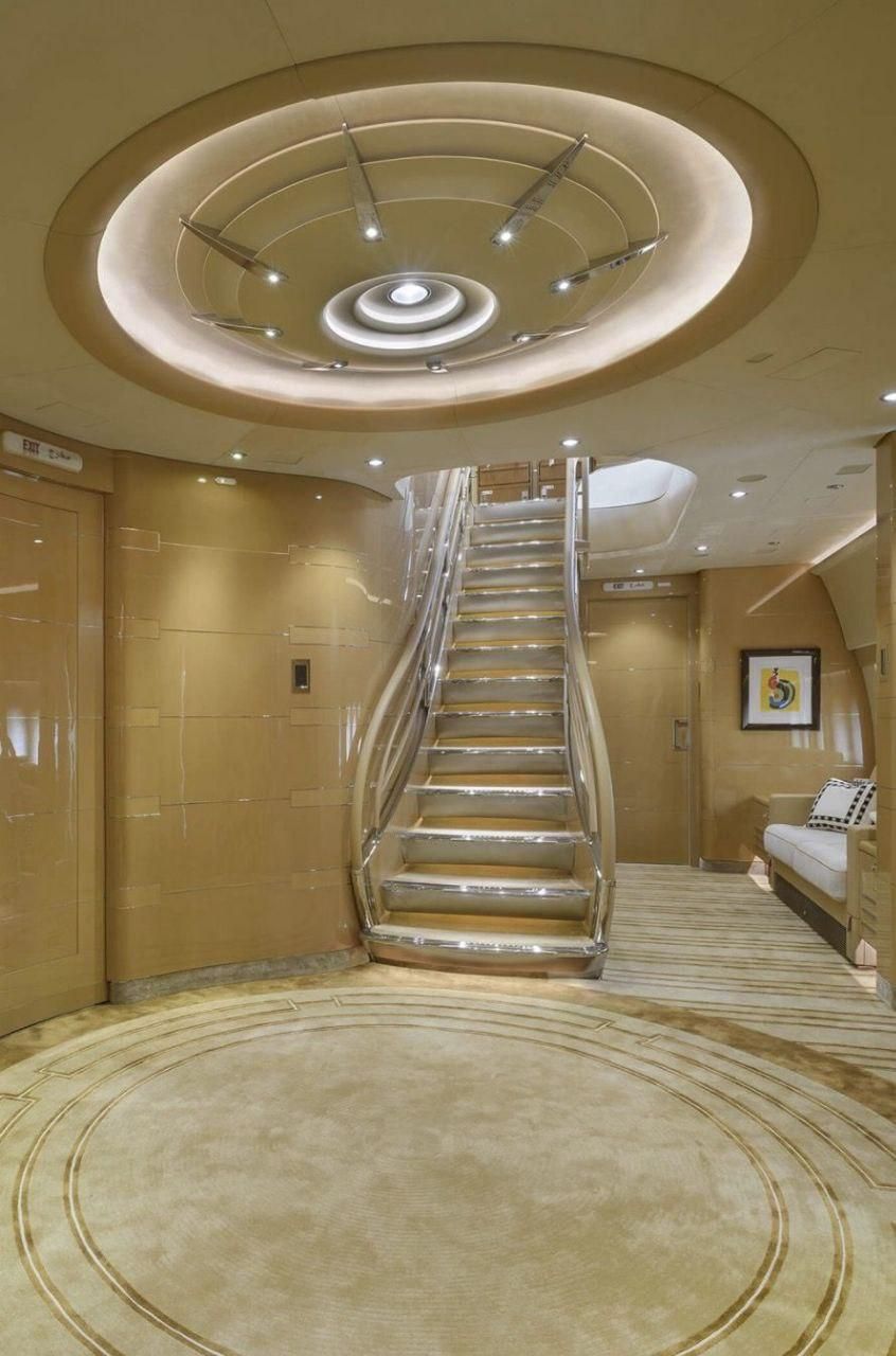 Интерьер самолета Интерьер самолета