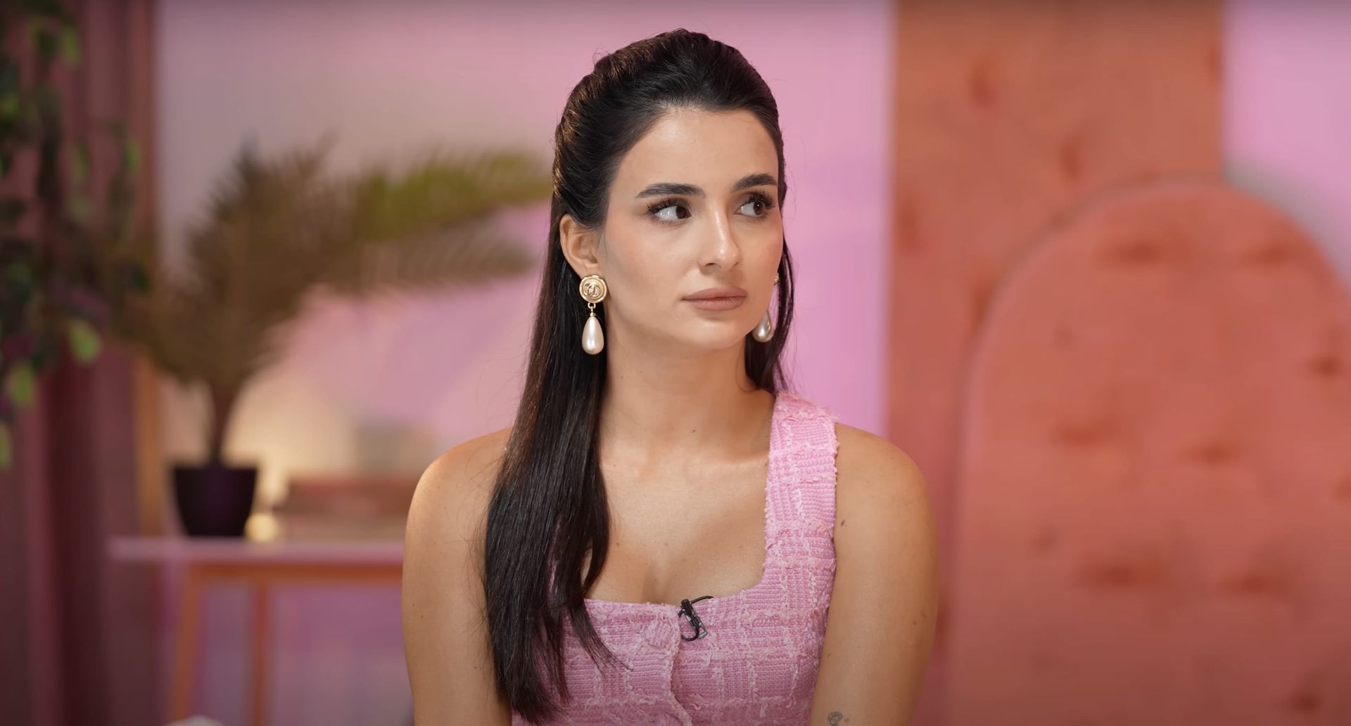 Просить о помощи – это не о слабости, а о доверии и зрелости. Просить о помощи – это не о слабости, а о доверии и зрелости.