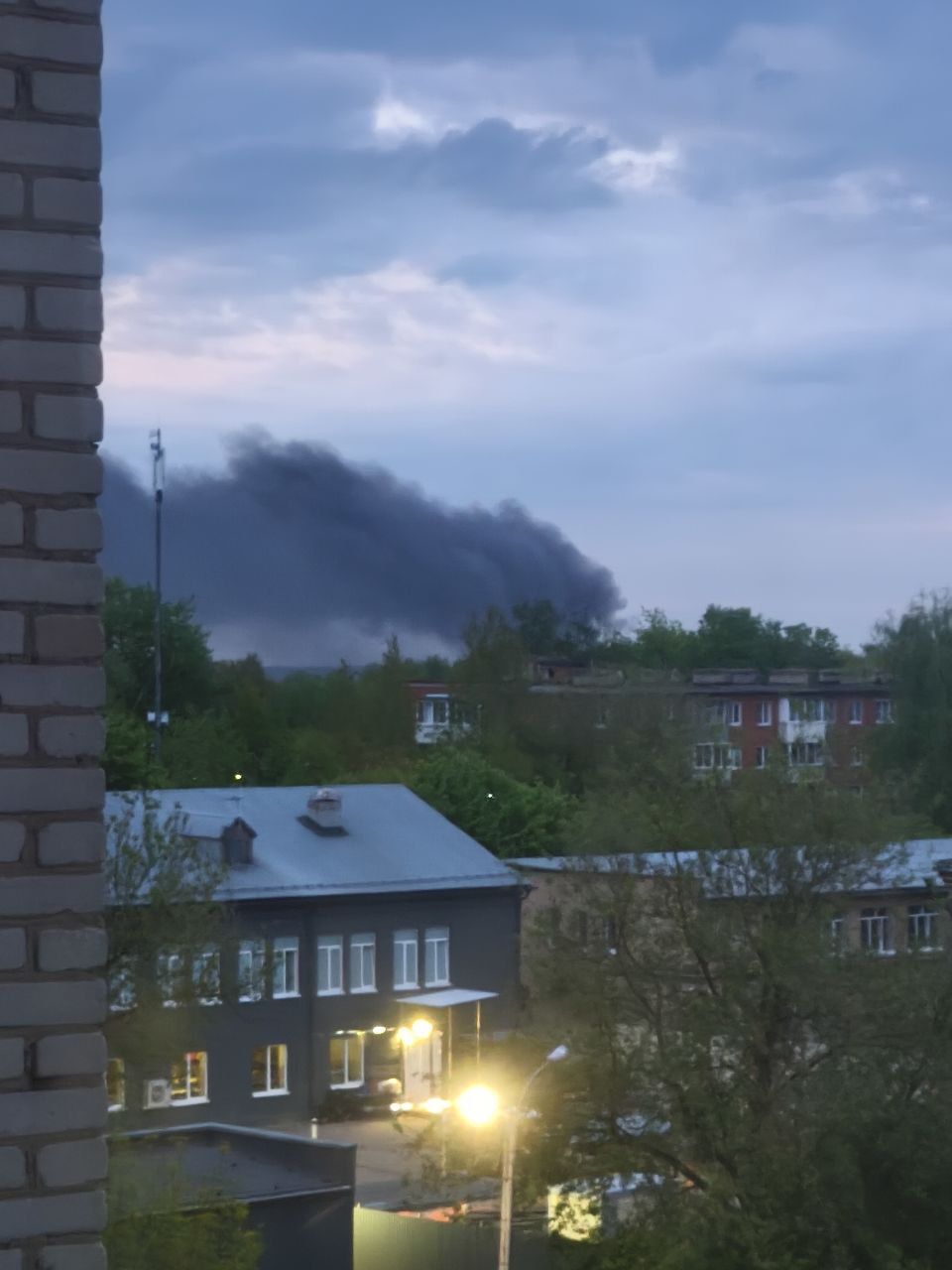 Дым над городом Дым над городом