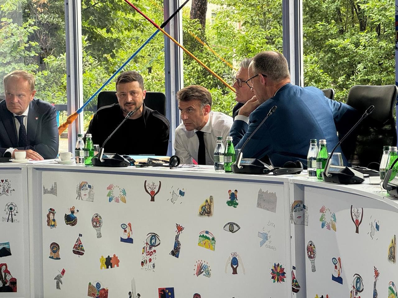 Зеленський з Албанії підбив підсумки невдалих переговорів. Фото: ОП Зеленський з Албанії підбив підсумки невдалих переговорів. Фото: ОП