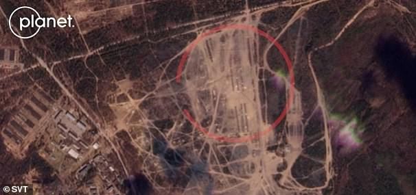 Російська армія, схоже, створила військовий табір у Кам'янці, який знаходиться приблизно за 35 миль від фінського кордону Російська армія, схоже, створила військовий табір у Кам'янці, який знаходиться приблизно за 35 миль від фінського кордону