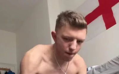 У спальні Романа розвішений прапор Британії У спальні Романа розвішений прапор Британії