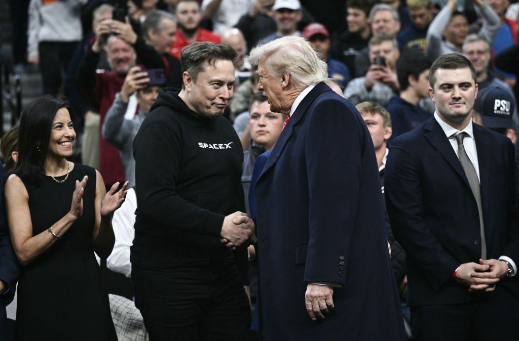 Илон Маск не стал авторитетным политиком в команде Трампа. Фото: Getty Images