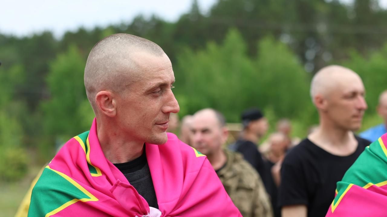 Україна повернула ще 303 своїх захисників: третій етап великого обміну полоненими заершено 5