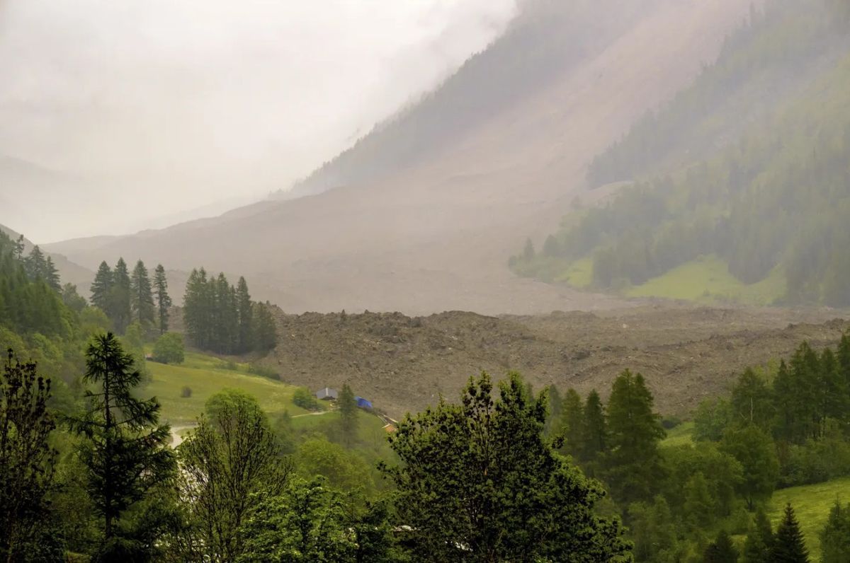 Наслідки обвалу Наслідки обвалу