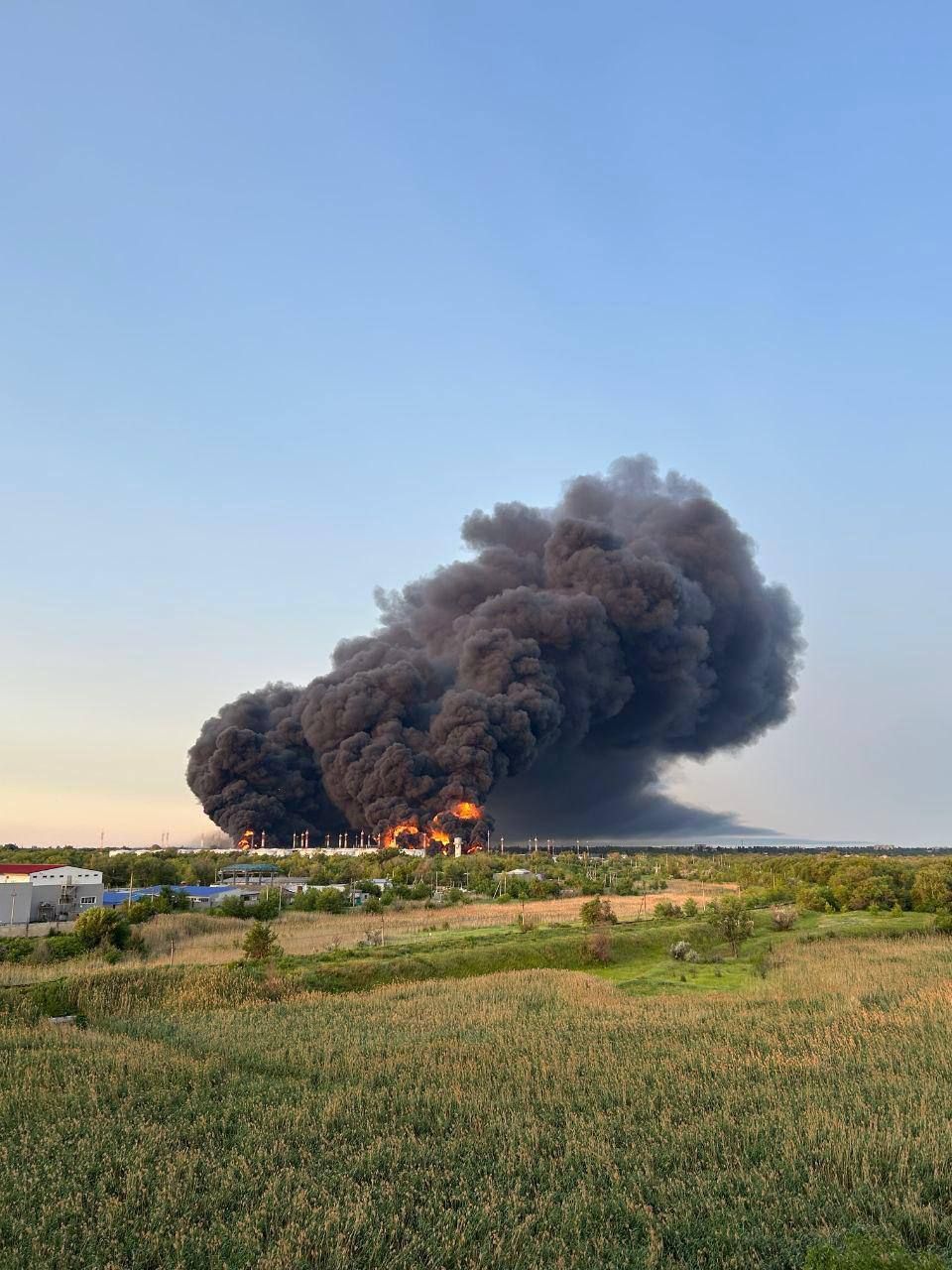 Пожар на нефтебазе