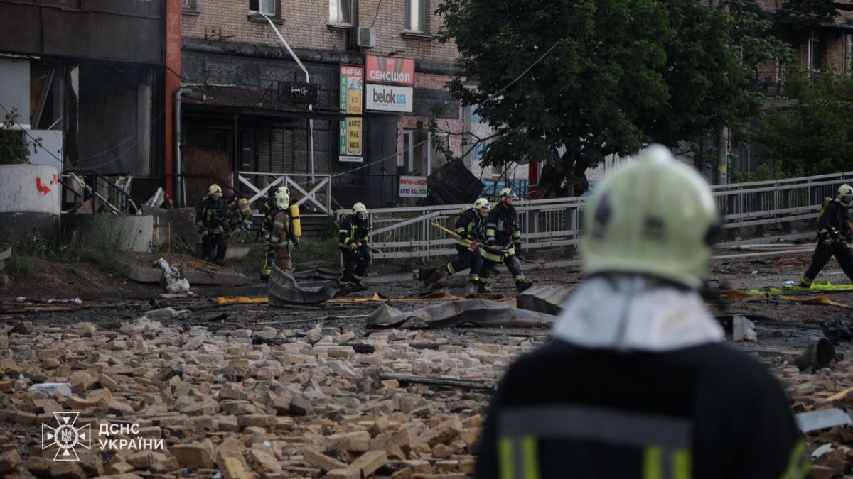 Последствия российских обстрелов Фото: ГСЧС