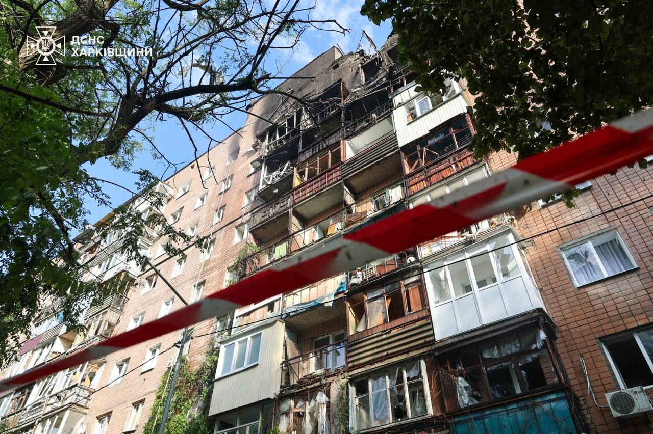 Знищена росіянами багатоповерхівка Знищена росіянами багатоповерхівка